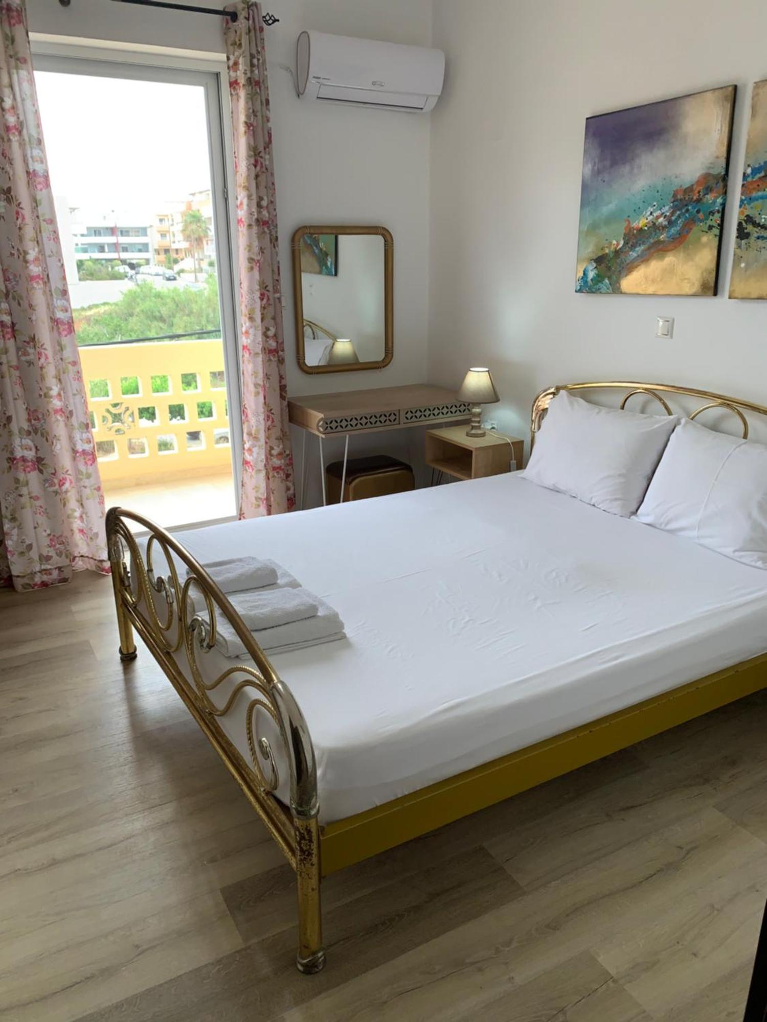 "Armens Luxury Home" 3 Minutes From The Beach By Foot 레팀노 외부 사진